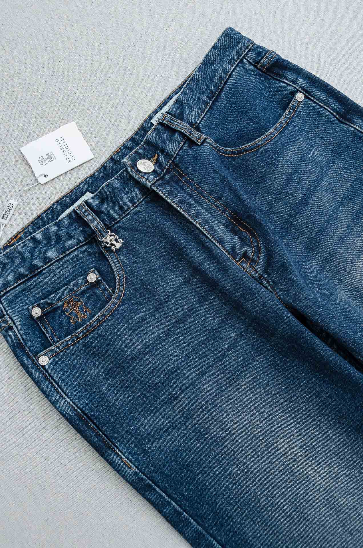 BC 2025男士时尚直筒牛仔长裤！最新裤装单品奉献，所有品质控男粉必须入手的极品，这样一条段位的牛仔裤