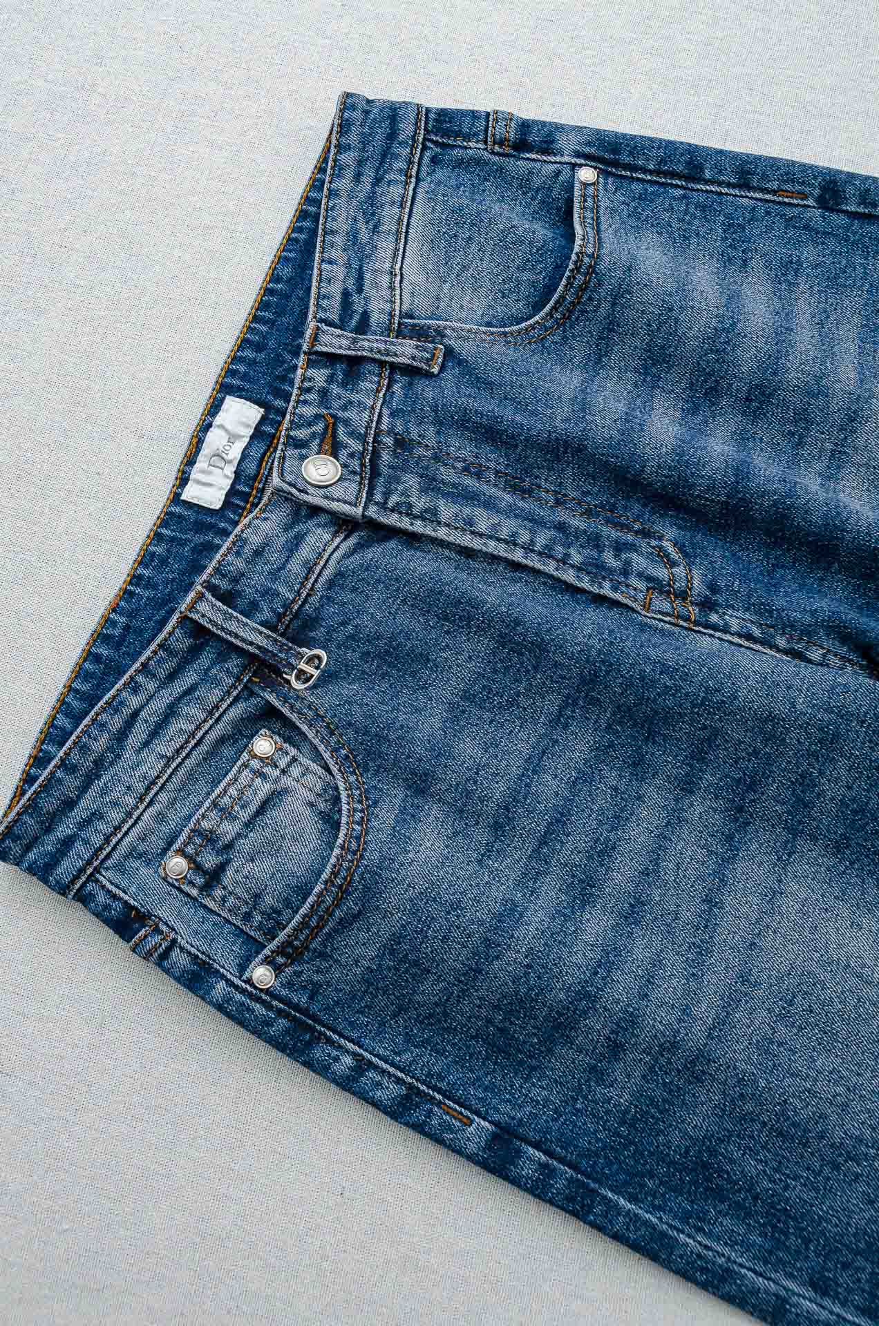 D*ior 迪/奥2025男士时尚直筒牛仔长裤！最新裤装单品奉献，所有品质控男粉必须入手的极品，这样一条