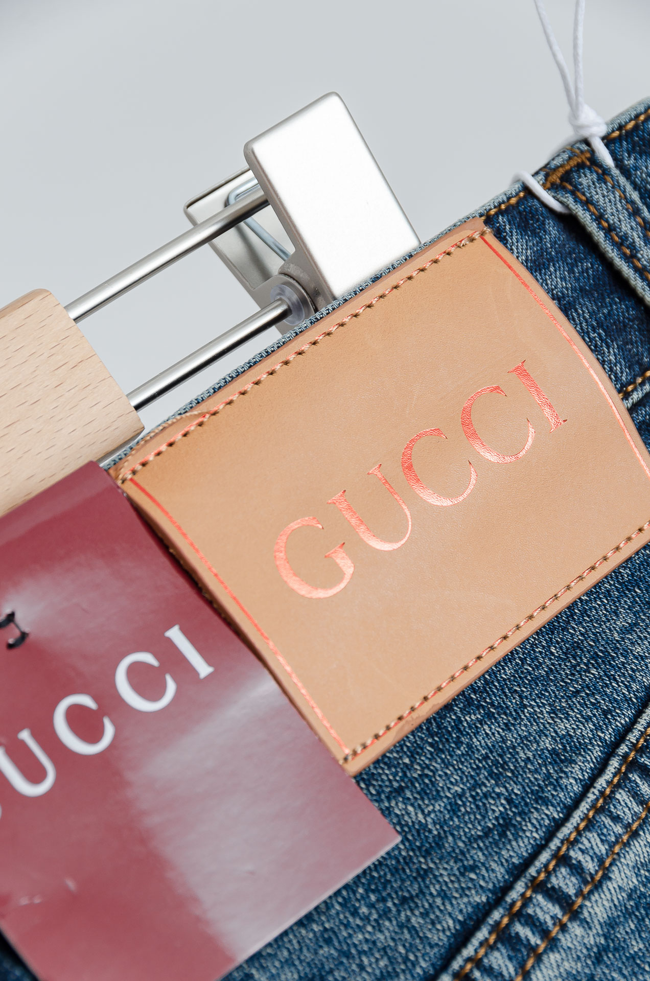 ☀️☀️Gu*cci 2025男士时尚直筒牛仔长裤！最新裤装单品奉献，所有品质控男粉必须入手的极品，这样