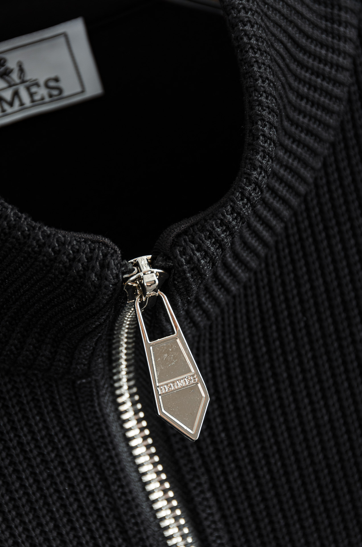 HERM*ES 爱马/仕25FW秋冬最新立领拉链卫衣，柔软太空棉面料+羊毛针织设计，简约又高级!袖部拼接