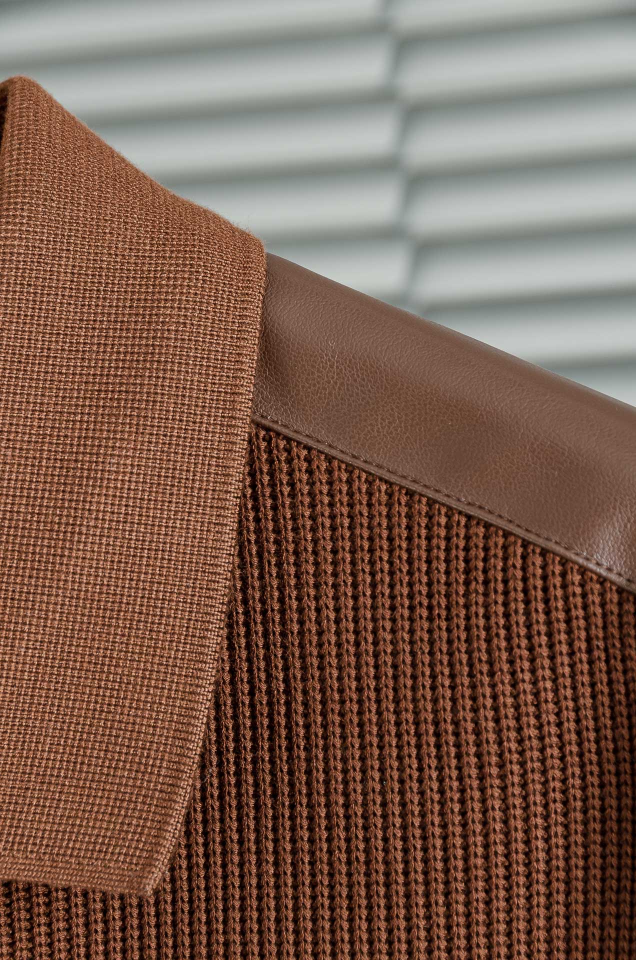 LOE*WE.罗意/威25FW秋冬最新翻领拉链卫衣，柔软太空棉面料+羊毛针织设计，简约又高级!袖部拼接羊