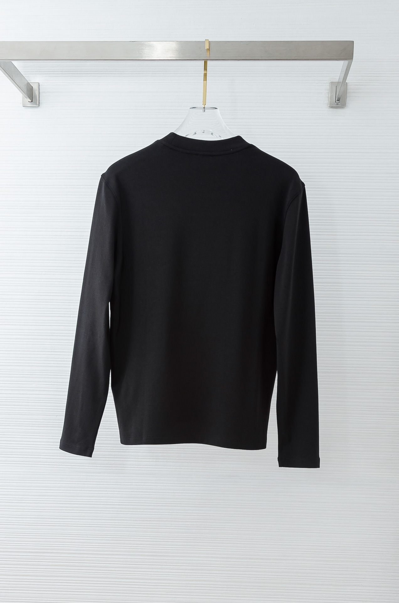 BBR 巴宝莉26FW秋冬新款 立体刺绣男士长袖T恤衫#把重心都放在了面料上，表面清晰可见的细格肌理，足