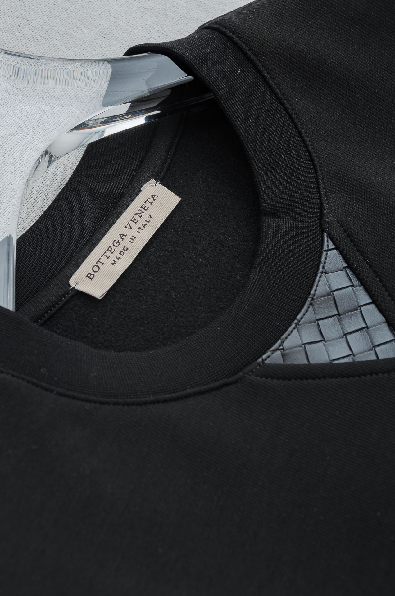 BV 25FW 立体剪裁男士圆领加绒卫衣#加绒的设计，不再畏惧寒冷，穿着亲肤又温暖，单穿，直接当打底也是