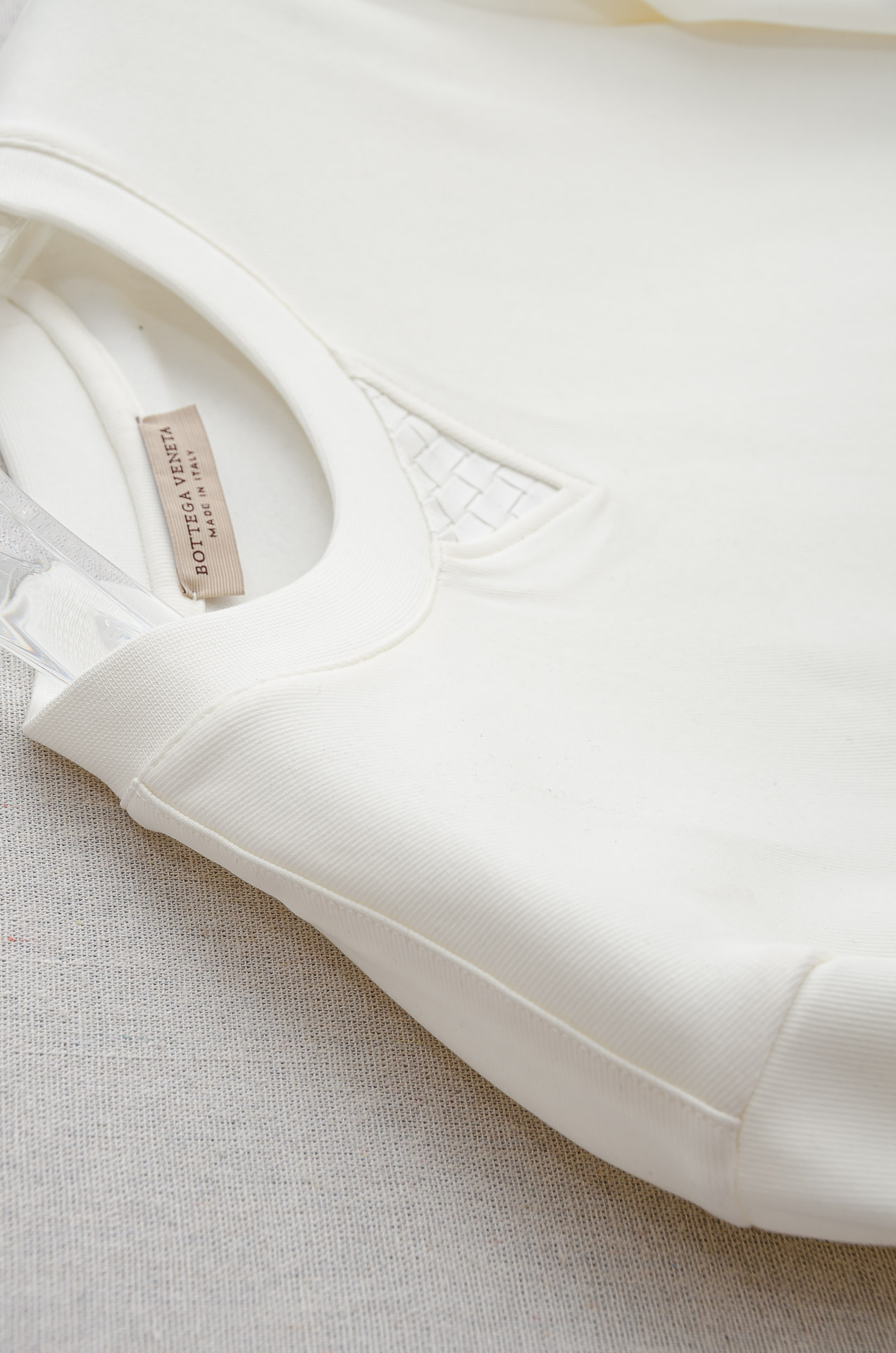 BV 25FW 立体剪裁男士圆领加绒卫衣#加绒的设计，不再畏惧寒冷，穿着亲肤又温暖，单穿，直接当打底也是