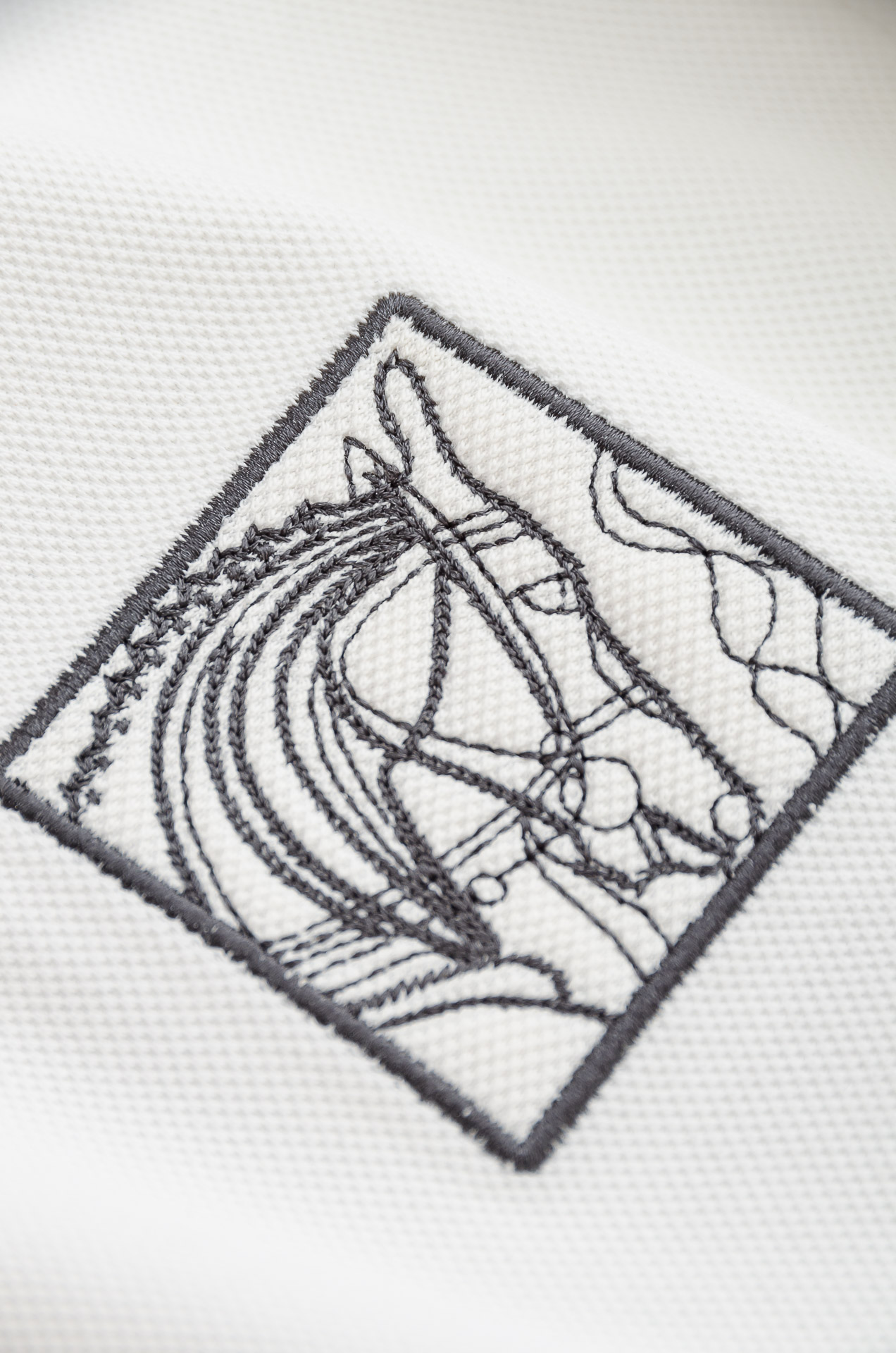 HER*MES 25FW 立体剪裁男士拉链翻领加绒卫衣#加绒的设计，不再畏惧寒冷，穿着亲肤又温暖，单穿，