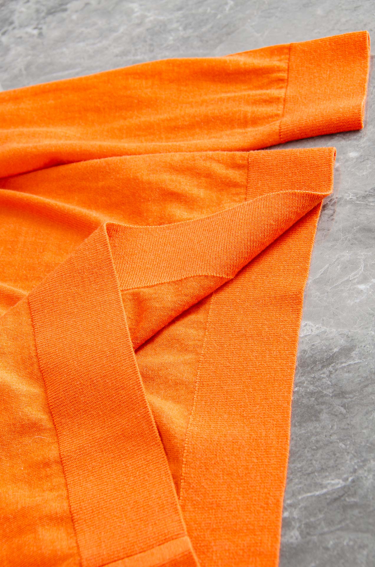 HER*MES 26FW最新贴身打底毛衣#高端88％羊毛+12％蚕丝混纺纱线，采用澳洲进口超细美利奴羊毛