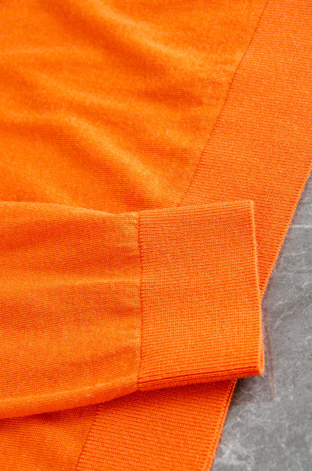 HER*MES 26FW最新贴身打底毛衣#高端88％羊毛+12％蚕丝混纺纱线，采用澳洲进口超细美利奴羊毛