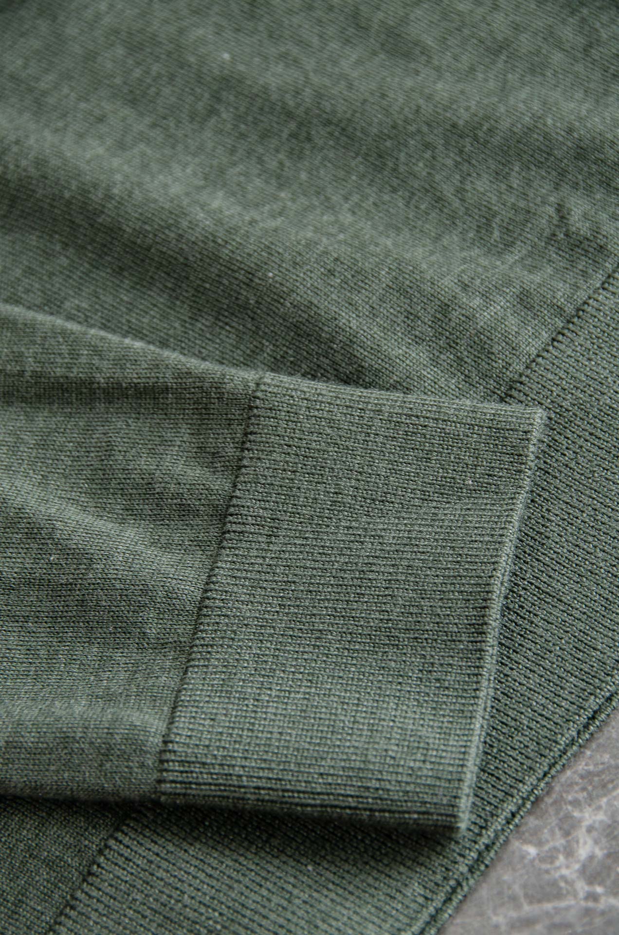 HER*MES 26FW最新贴身打底毛衣#高端88％羊毛+12％蚕丝混纺纱线，采用澳洲进口超细美利奴羊毛