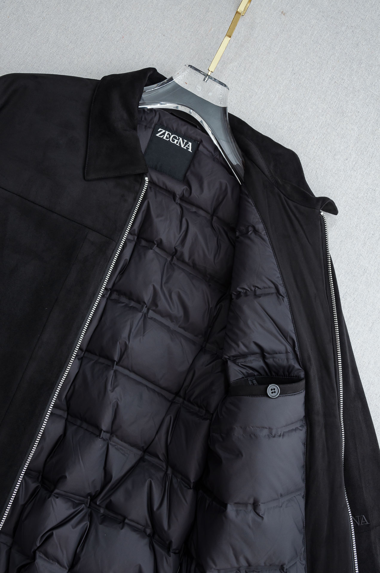 zegn*a杰尼/亚5️⃣ 25FW经典男士翻领休闲羽绒服外套#极符合Z家族美学基调，低调且奢华，优雅且