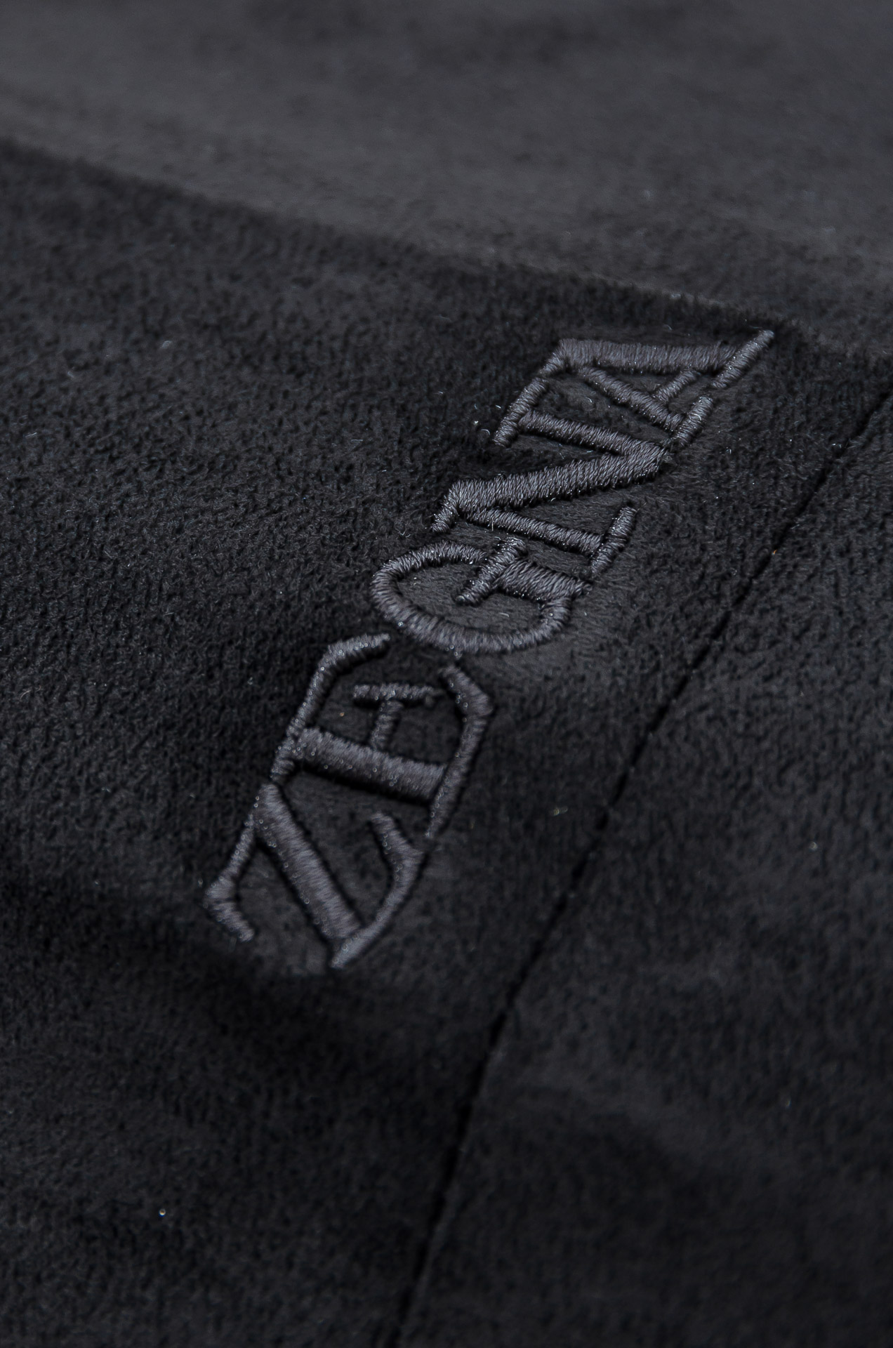 zegn*a杰尼/亚5️⃣ 25FW经典男士翻领休闲羽绒服外套#极符合Z家族美学基调，低调且奢华，优雅且