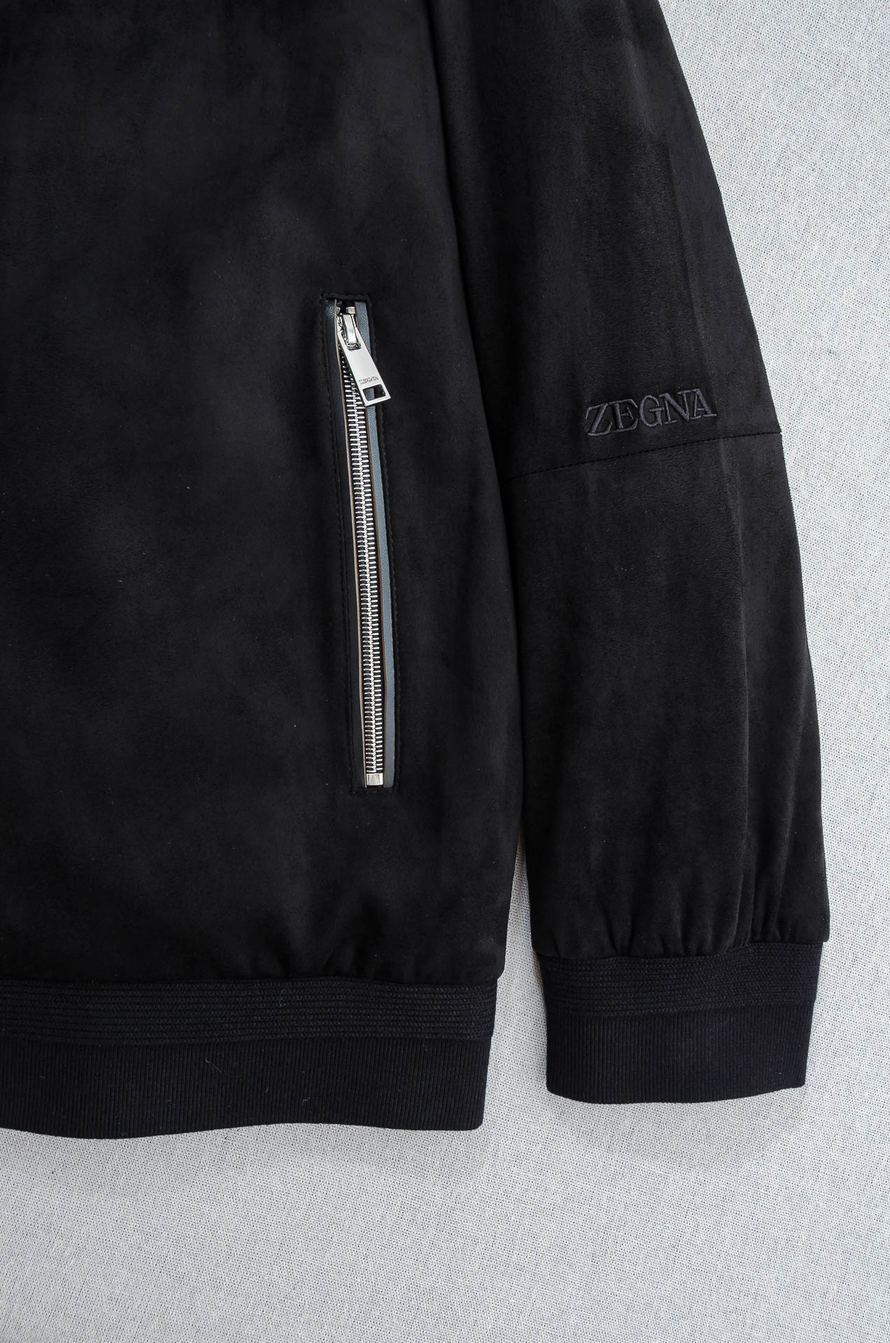 zegn*a杰尼/亚5️⃣ 25FW经典男士翻领休闲羽绒服外套#极符合Z家族美学基调，低调且奢华，优雅且