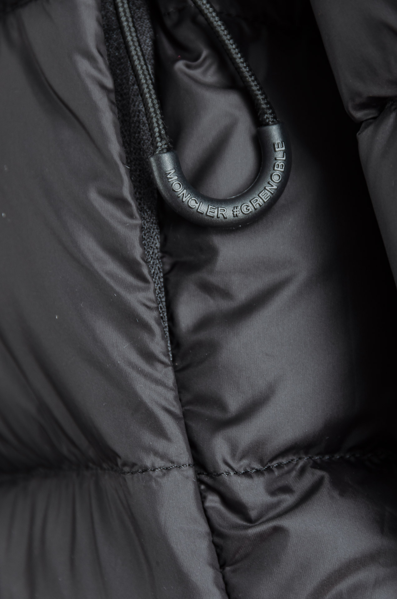 New# Moncl＊er 蒙口6️⃣ 25FW系列连帽羽绒服#高版本！非市面通货⚠️简约大气，实用又时