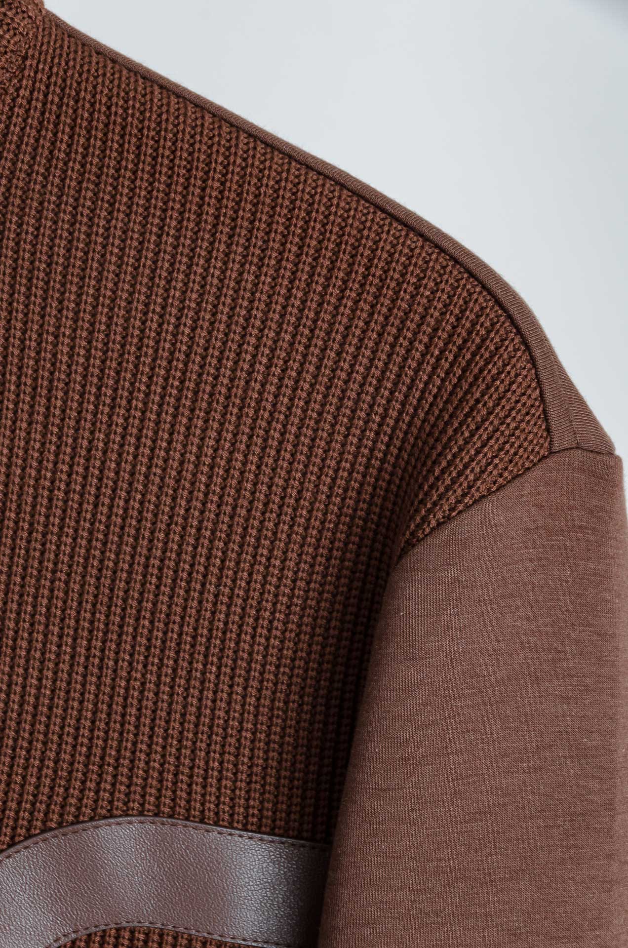 ☀️☀️HERM*ES 爱马/仕25FW秋冬最新立领拉链卫衣，柔软太空棉面料+羊毛针织设计，简约又高级!