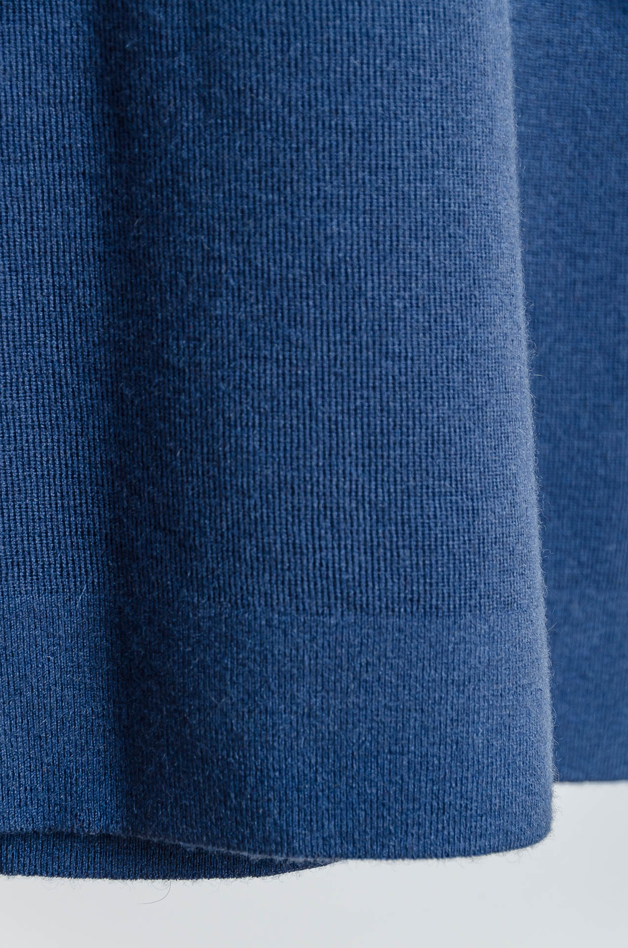 ☀️☀️ H家 2025FW羊绒+羊毛混纺男士经典刺绣标徽休闲圆领短袖针织衫毛衣！一款融合了精湛工艺与高