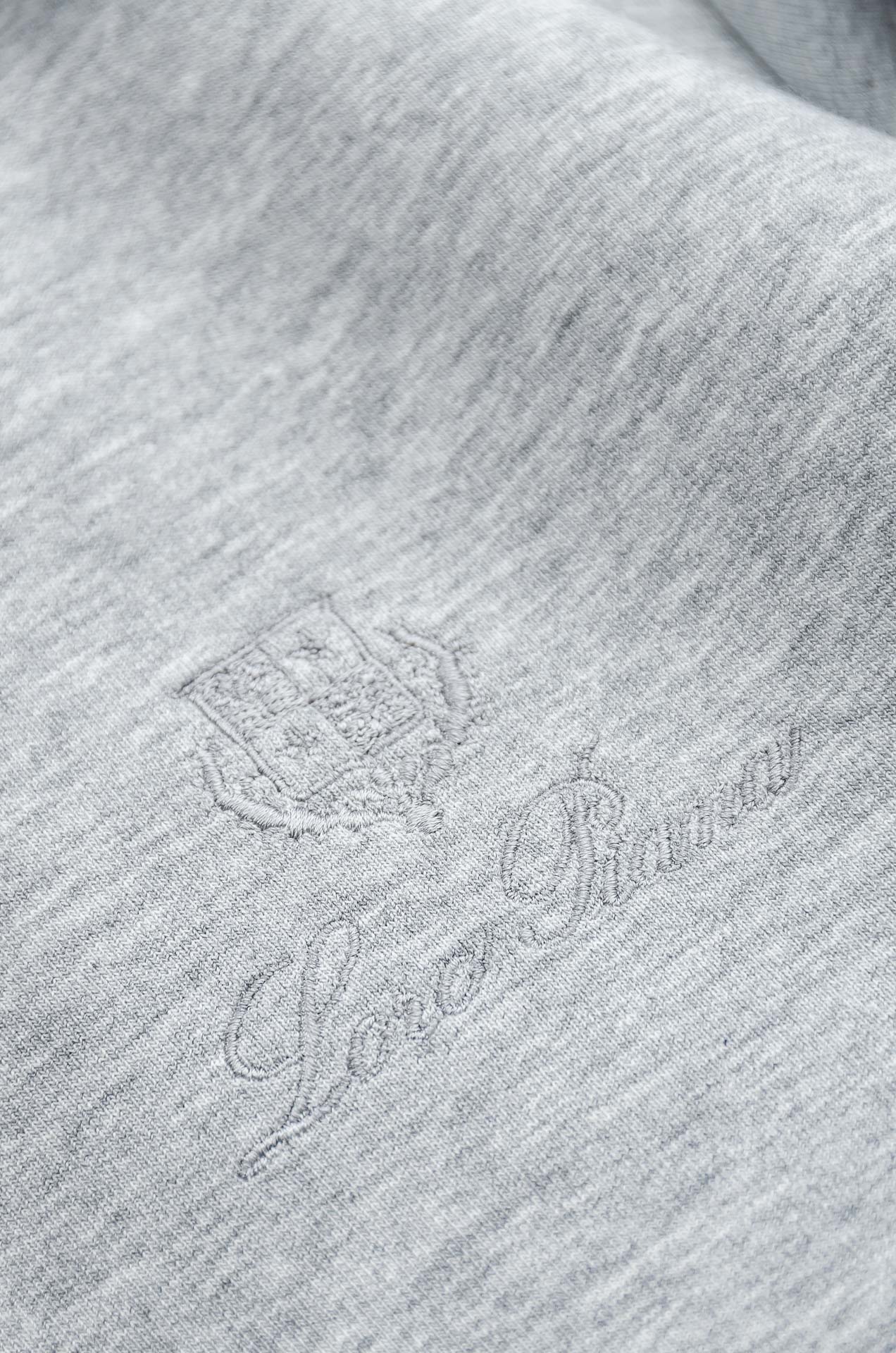 lp🆕 //秋冬时尚休闲运动套装(夹克外套+卫裤 )原厂代工出品，极简的风格构造大气，自然，辨识度高，上