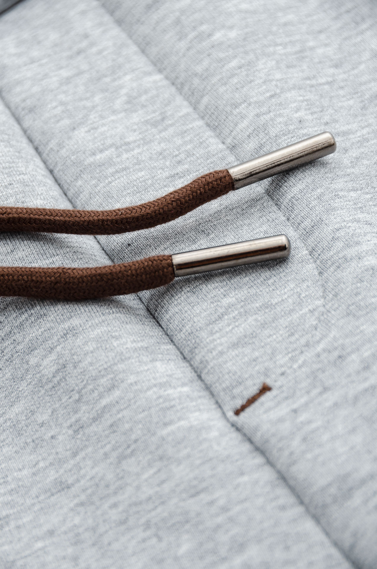 lp🆕 //秋冬时尚休闲运动套装(夹克外套+卫裤 )原厂代工出品，极简的风格构造大气，自然，辨识度高，上