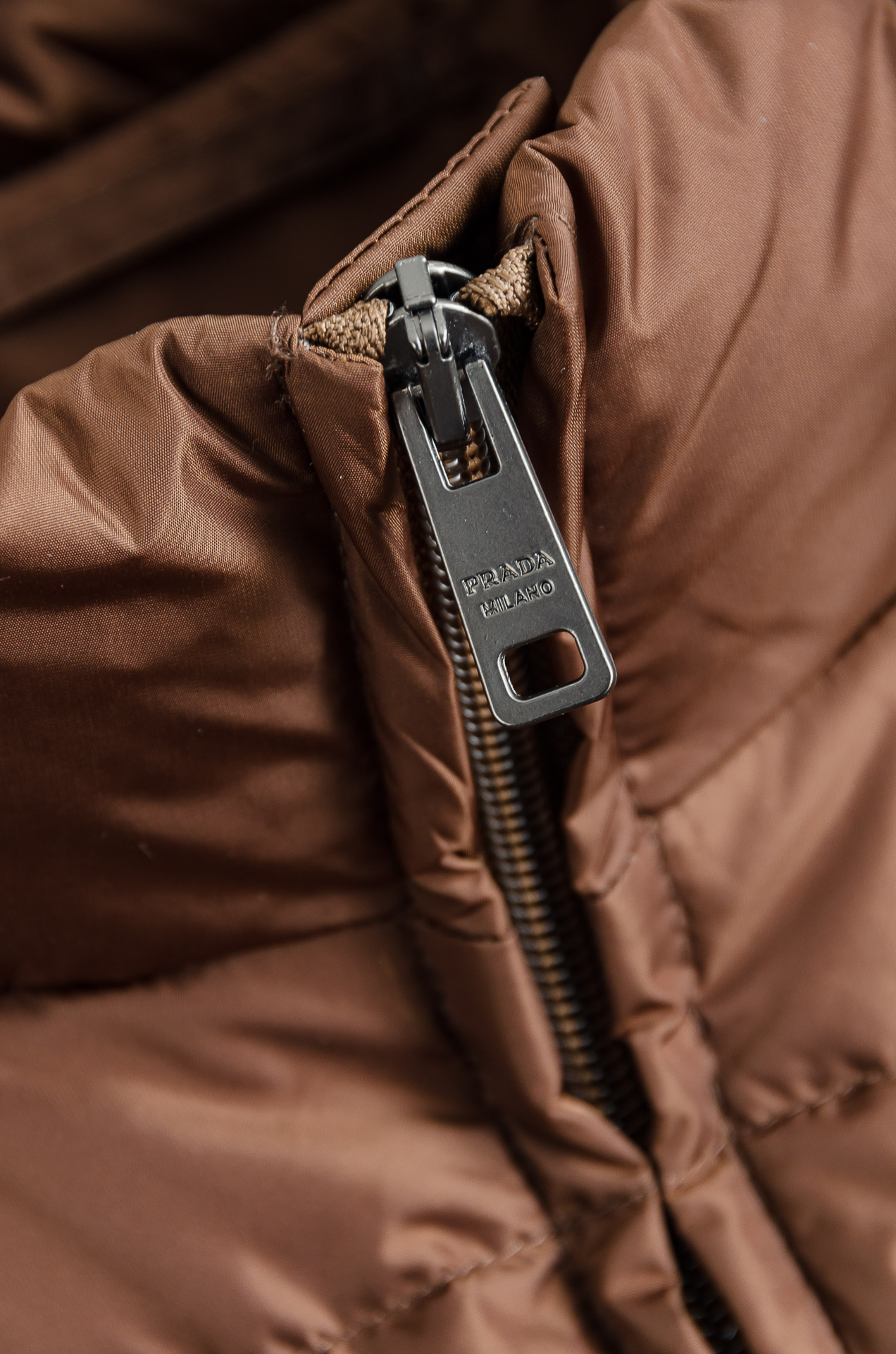 New# PRA＊DA 普拉/达 5️⃣25FW防风防水面料白鸭绒填充男士都市休闲户外羽绒服外套#面料选