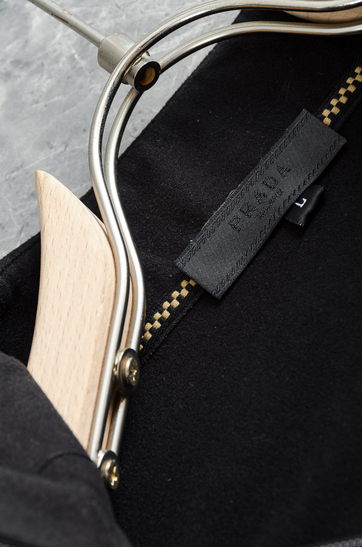 Nea# Pra＊da 普拉＊达2026FW最新半拉链立领长袖衫#柔软亲肤又保暖，秋冬穿超合适!立领+半