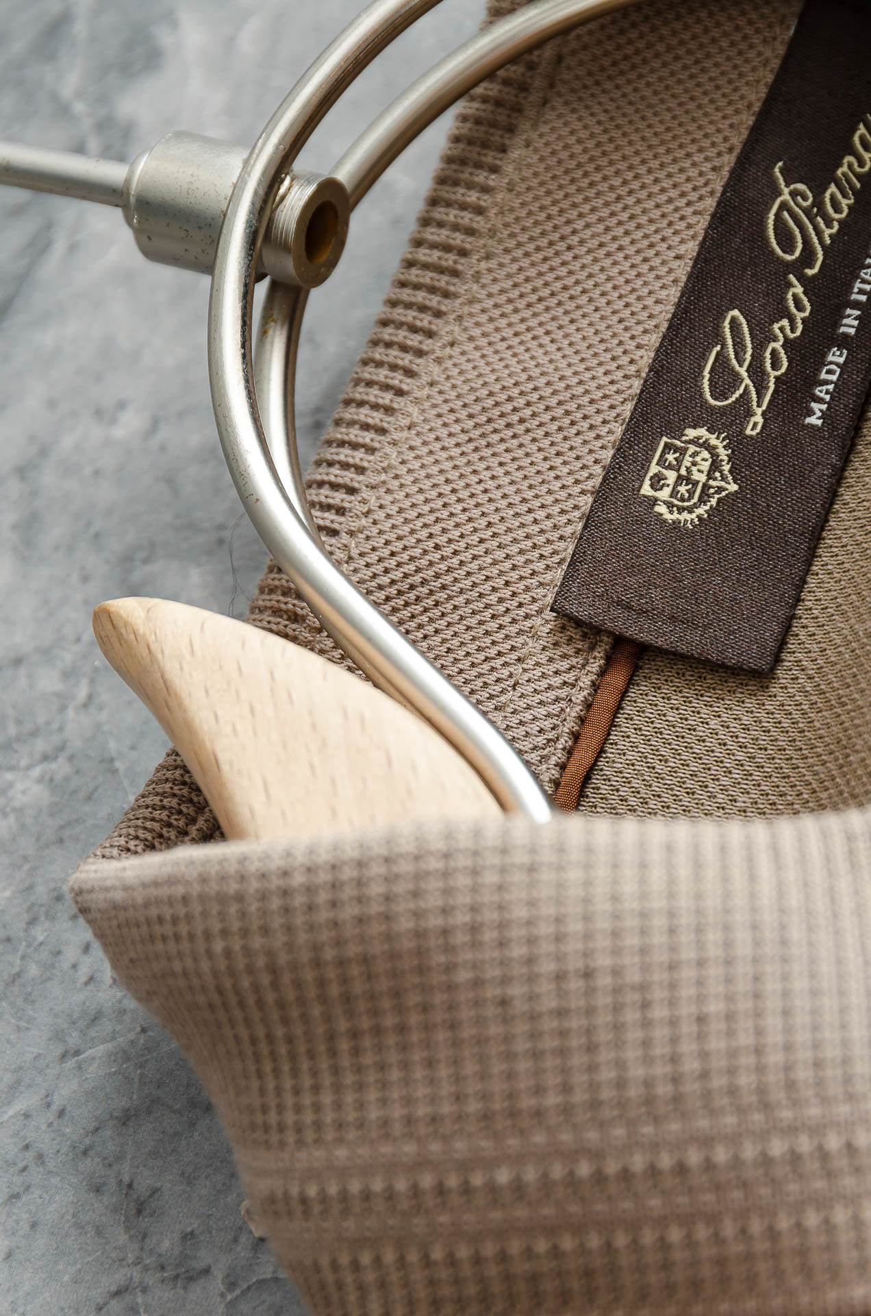 Loro Piana诺悠翩雅 2026FW新品 轻奢男士翻领长袖T恤衫#精选客供进口长绒棉采用高密度工艺