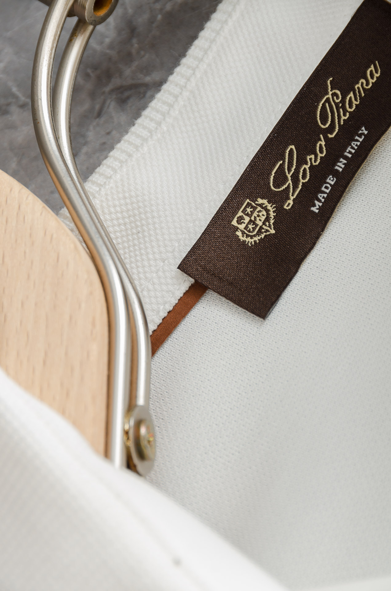 Loro Piana诺悠翩雅 2026FW新品 轻奢男士翻领长袖T恤衫#精选客供进口长绒棉采用高密度工艺