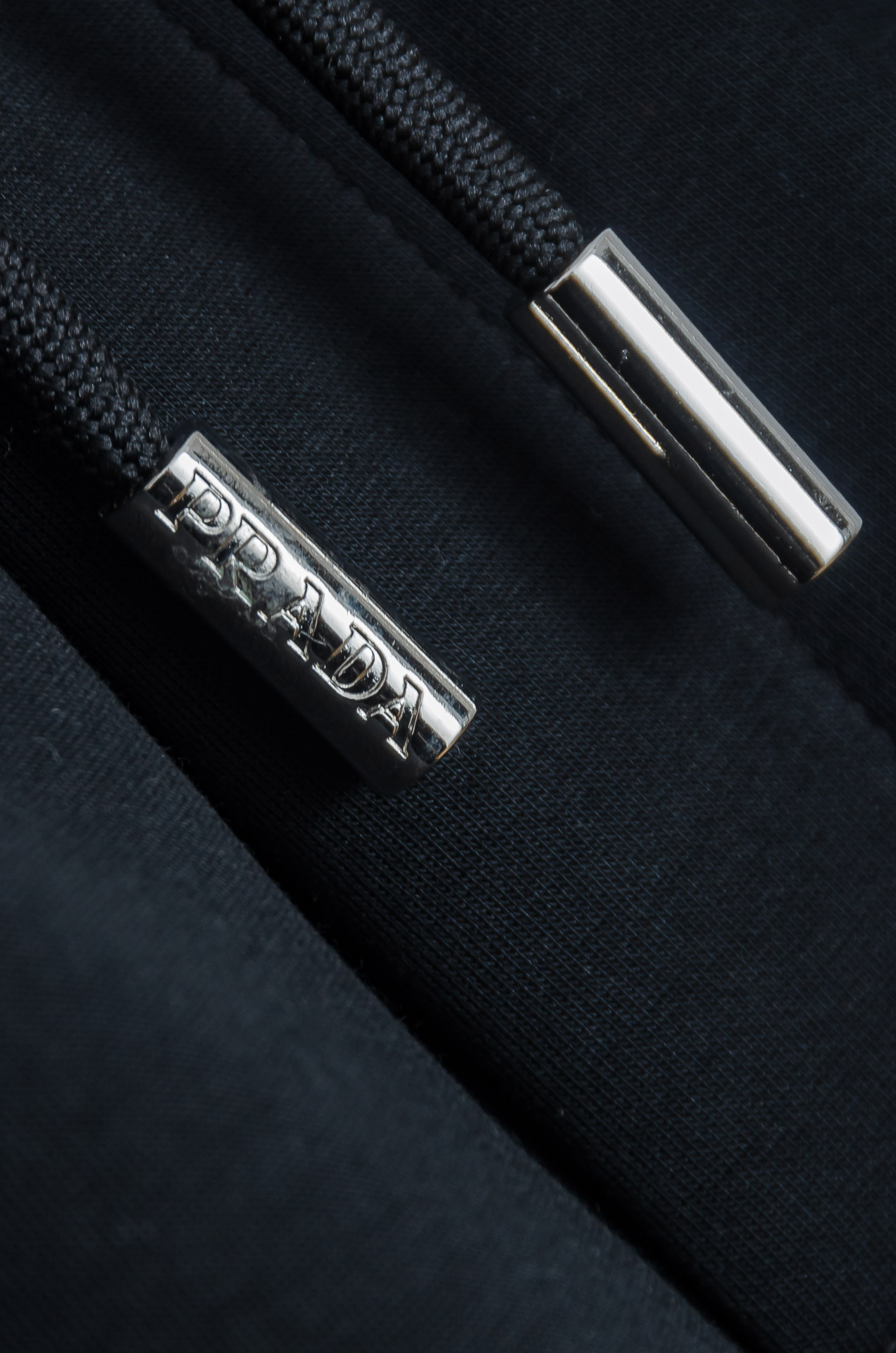 ☀️☀️Pra*da普＊拉达26FW精梳棉混纺挺括有型自带筋骨感抗皱性极强四面弹力包容性好弹力松紧腰搭配