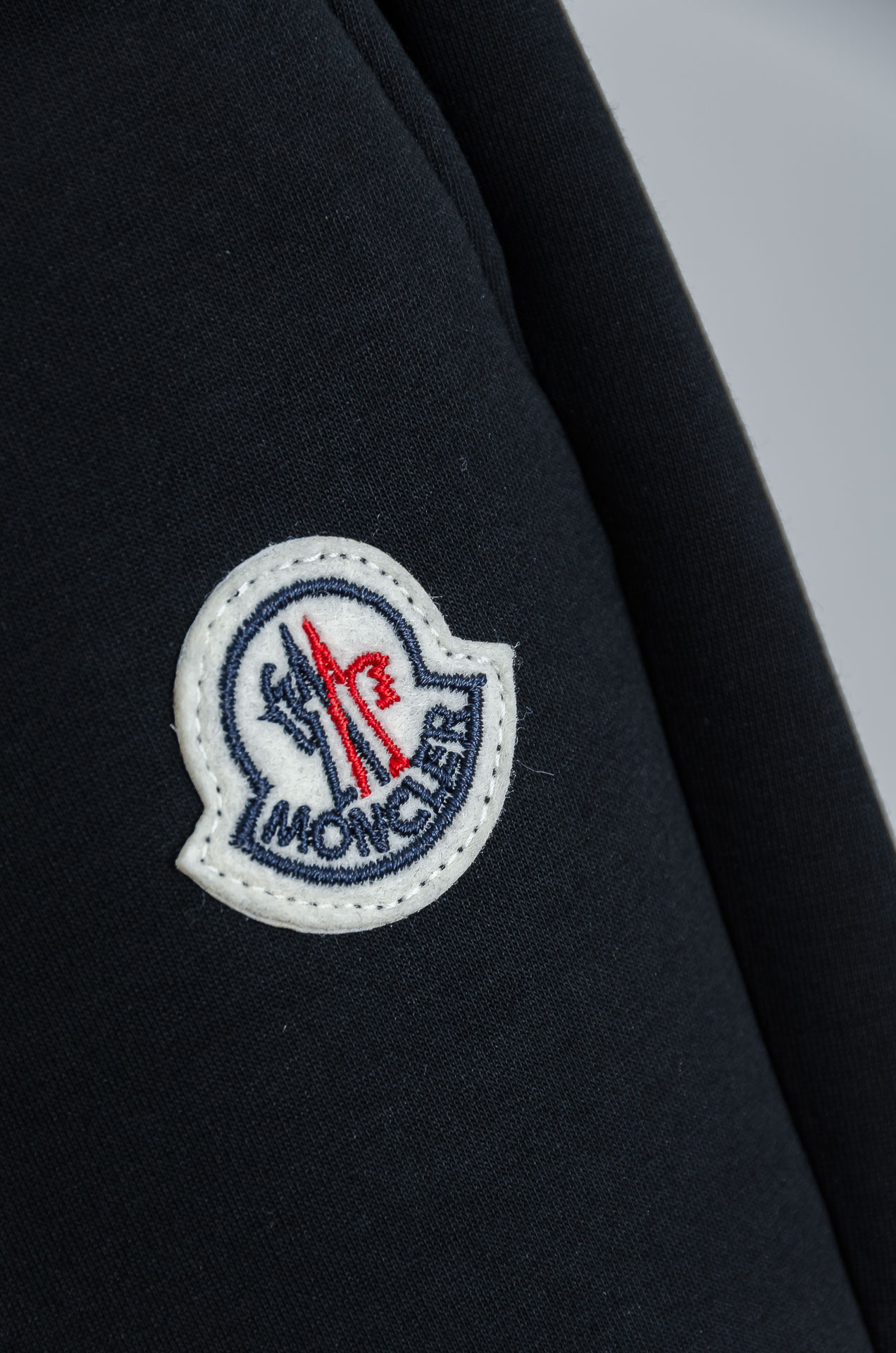 ☀️☀️MONC*LER蒙/口26FW精梳棉混纺挺括有型自带筋骨感抗皱性极强四面弹力包容性好弹力松紧腰搭