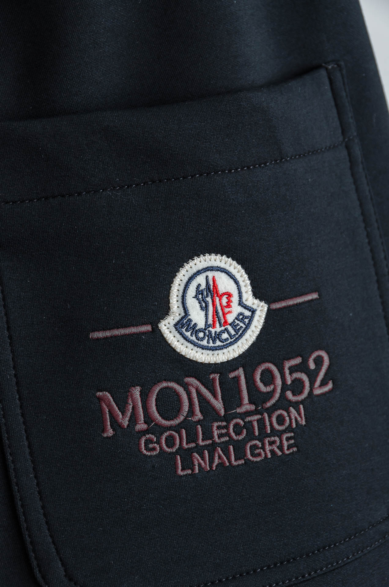 ☀️☀️MONC*LER蒙/口26FW精梳棉混纺挺括有型自带筋骨感抗皱性极强四面弹力包容性好弹力松紧腰搭