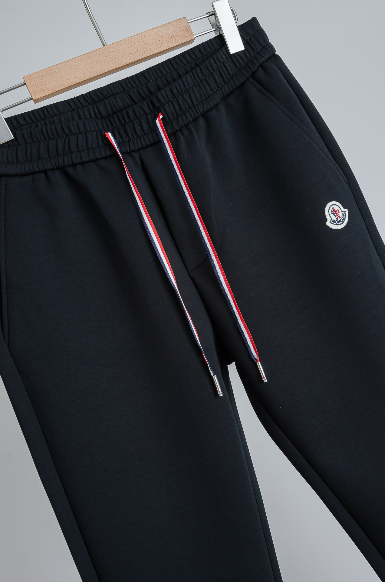 ☀️☀️MONC*LER蒙/口26FW精梳棉混纺挺括有型自带筋骨感抗皱性极强四面弹力包容性好弹力松紧腰搭