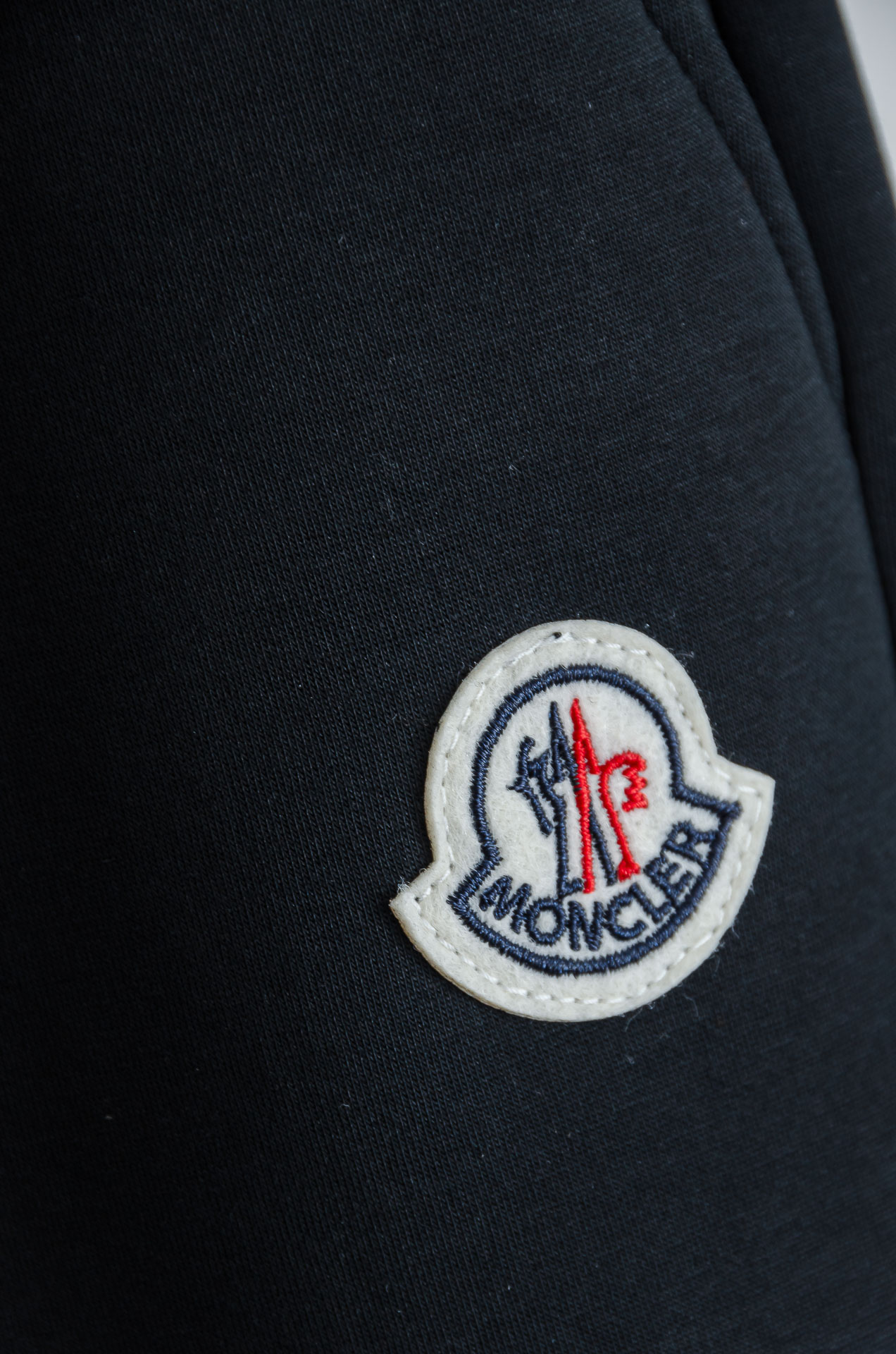 ☀️☀️MONC*LER蒙/口26FW精梳棉混纺挺括有型自带筋骨感抗皱性极强四面弹力包容性好弹力松紧腰搭