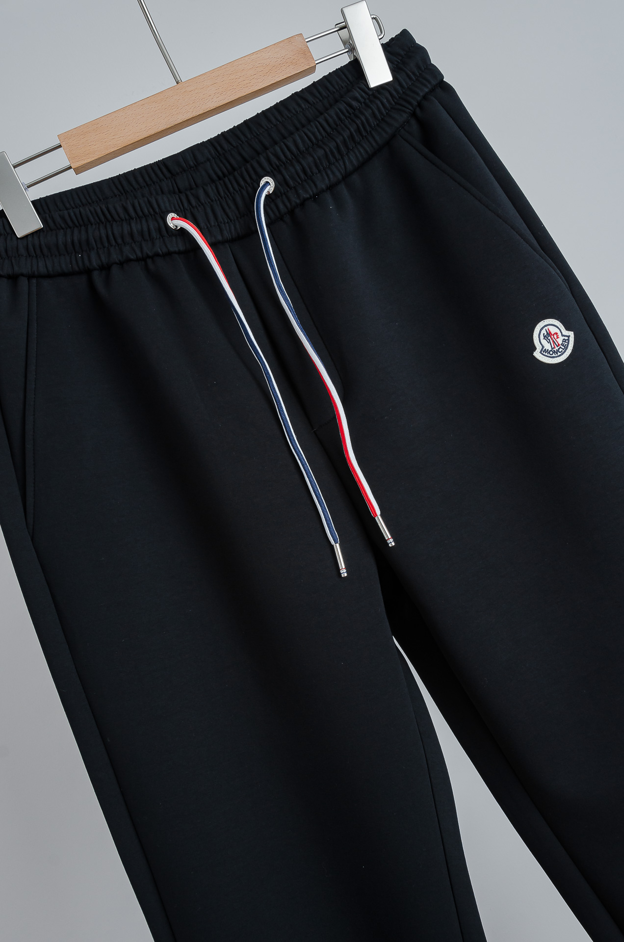 ☀️☀️MONC*LER蒙/口26FW精梳棉混纺挺括有型自带筋骨感抗皱性极强四面弹力包容性好弹力松紧腰搭