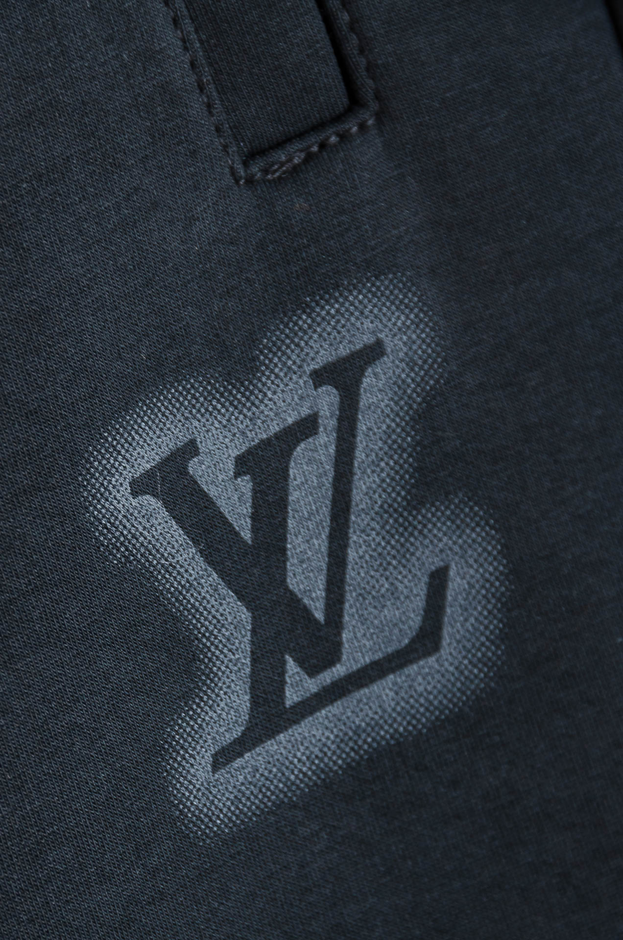 ☀️☀️L/V26FW精梳棉混纺挺括有型自带筋骨感抗皱性极强四面弹力包容性好弹力松紧腰搭配抽绳设计直筒立