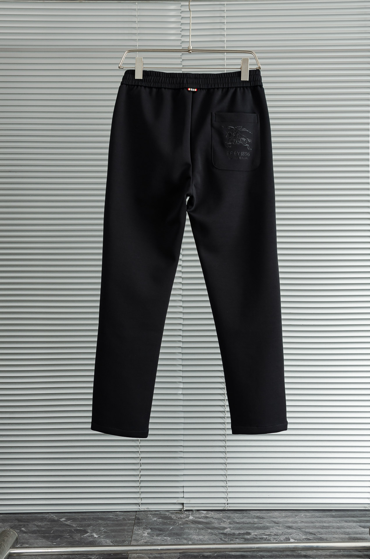 BURBE*RRY巴宝＊莉26FW精梳棉混纺挺括有型自带筋骨感抗皱性极强四面弹力包容性好弹力松紧腰搭配抽