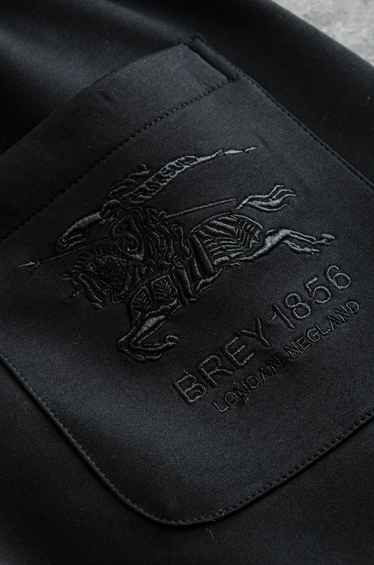 BURBE*RRY巴宝＊莉26FW精梳棉混纺挺括有型自带筋骨感抗皱性极强四面弹力包容性好弹力松紧腰搭配抽