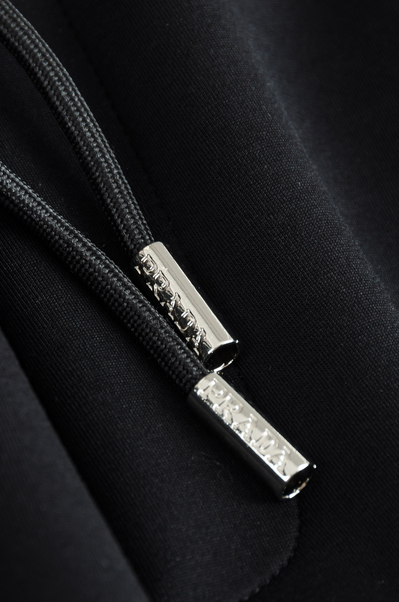 PRA*DA.普拉＊达26FW精梳棉混纺挺括有型自带筋骨感抗皱性极强四面弹力包容性好弹力松紧腰搭配抽绳设