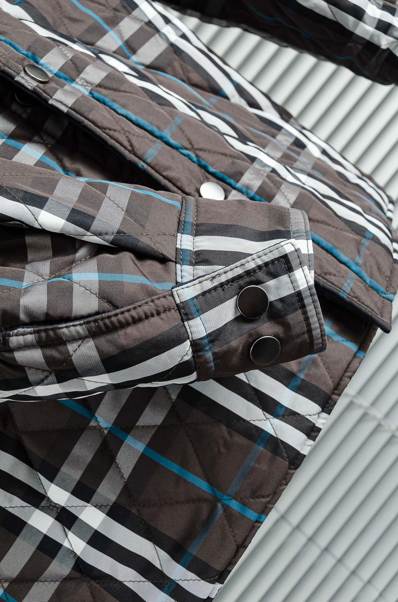 BBR 26FW秋冬新款经典英伦格+刺绣战马士徽标双面穿棉服外套#双面两穿款式，一面现代格纹，另一面为经