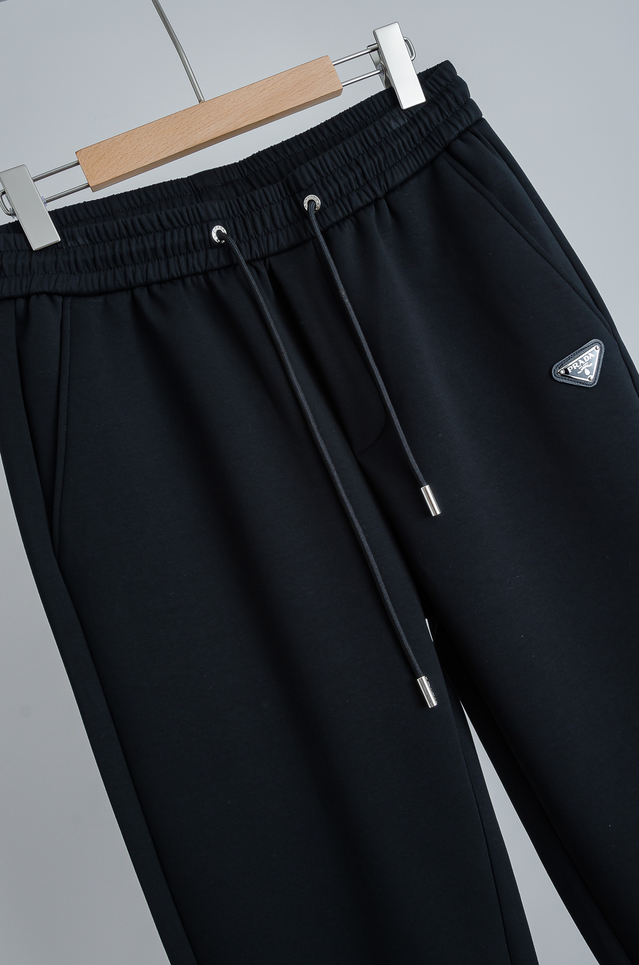 ☀️☀️PR*ADA普拉＊达26FW精梳棉混纺挺括有型自带筋骨感抗皱性极强四面弹力包容性好弹力松紧腰搭配