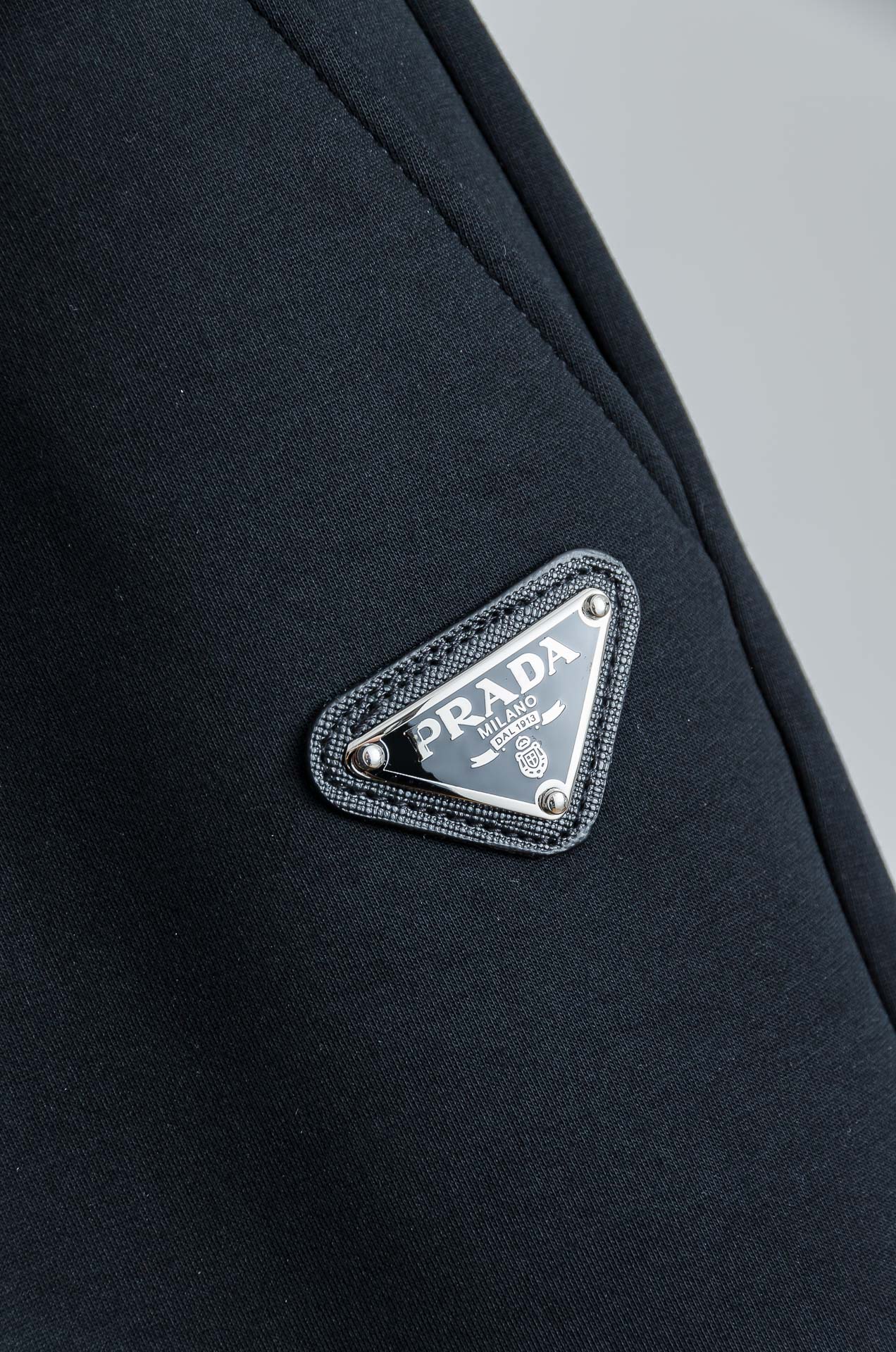 ☀️☀️PR*ADA普拉＊达26FW精梳棉混纺挺括有型自带筋骨感抗皱性极强四面弹力包容性好弹力松紧腰搭配