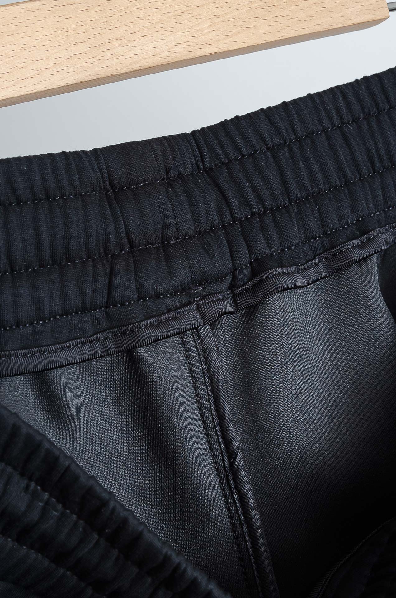 ☀️☀️PR*ADA普拉＊达26FW精梳棉混纺挺括有型自带筋骨感抗皱性极强四面弹力包容性好弹力松紧腰搭配