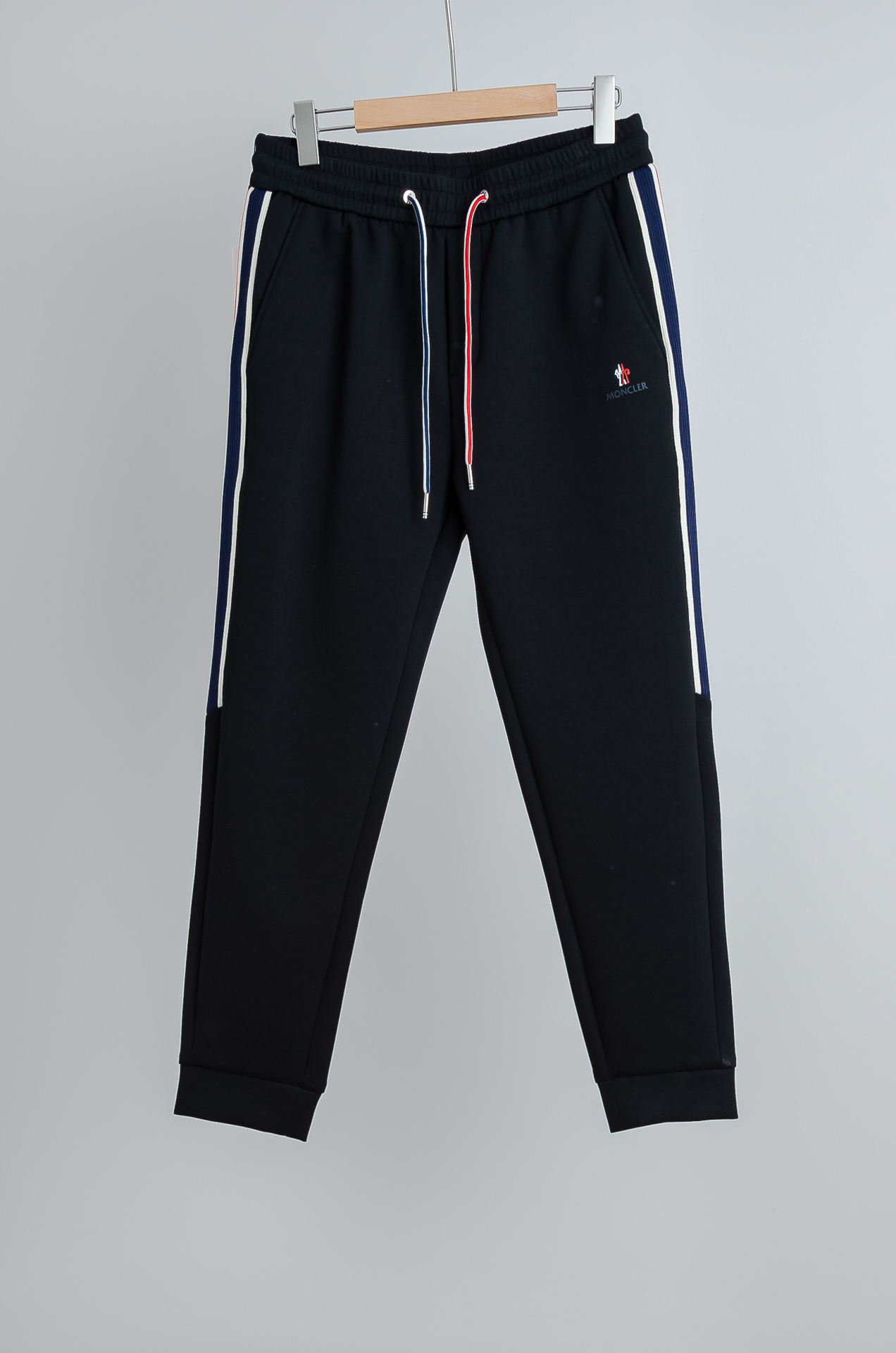 ☀️☀️MONC*LER蒙/口26FW精梳棉混纺挺括有型自带筋骨感抗皱性极强四面弹力包容性好弹力松紧腰搭