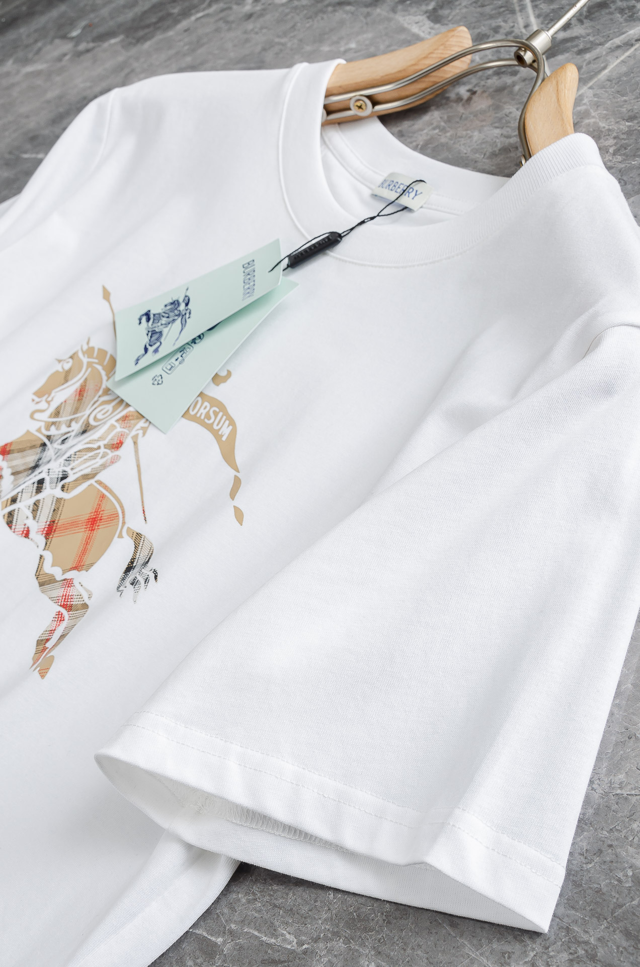 BURBE*RRY巴宝*莉2026SS最新客供进口长绒棉男士圆领短袖T恤衫#定织定染100%长绒棉，最大