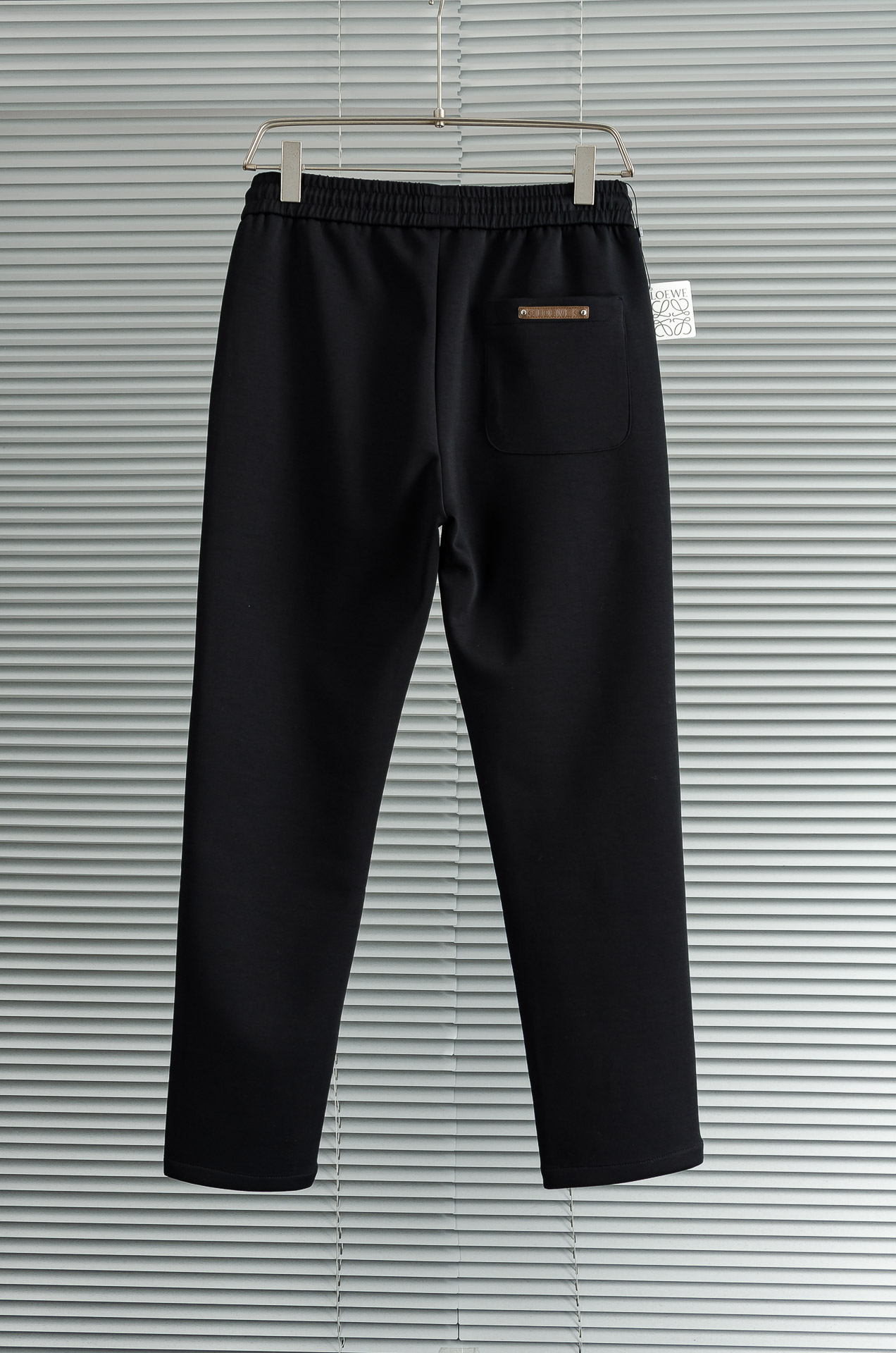 LOEW*E罗意*威26FW精梳棉混纺挺括有型自带筋骨感抗皱性极强四面弹力包容性好弹力松紧腰搭配抽绳设计