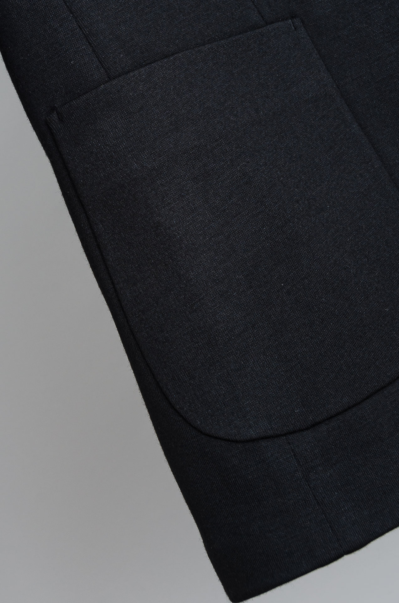 ☀️☀️PRADA普拉达2026ss羊毛混纺胸标点缀男士商务休闲西服#舒适有弹力，区别于普通的西装面料，