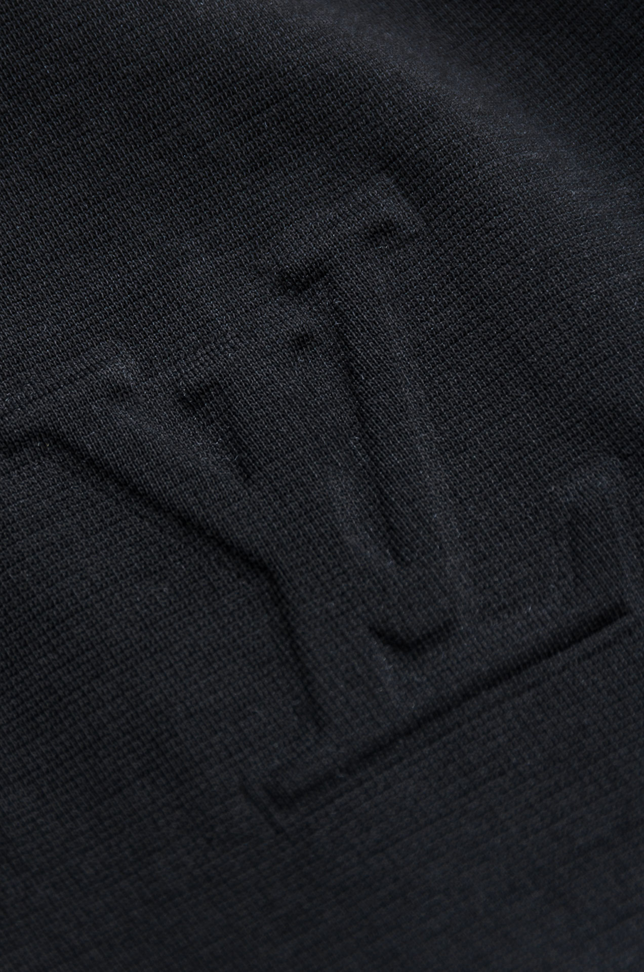 🌾 LV 2026ss春夏新品 ，男士休闲纯色圆领短袖T桖衫#面料属性皆为上乘，网眼结构细腻自然，经过水