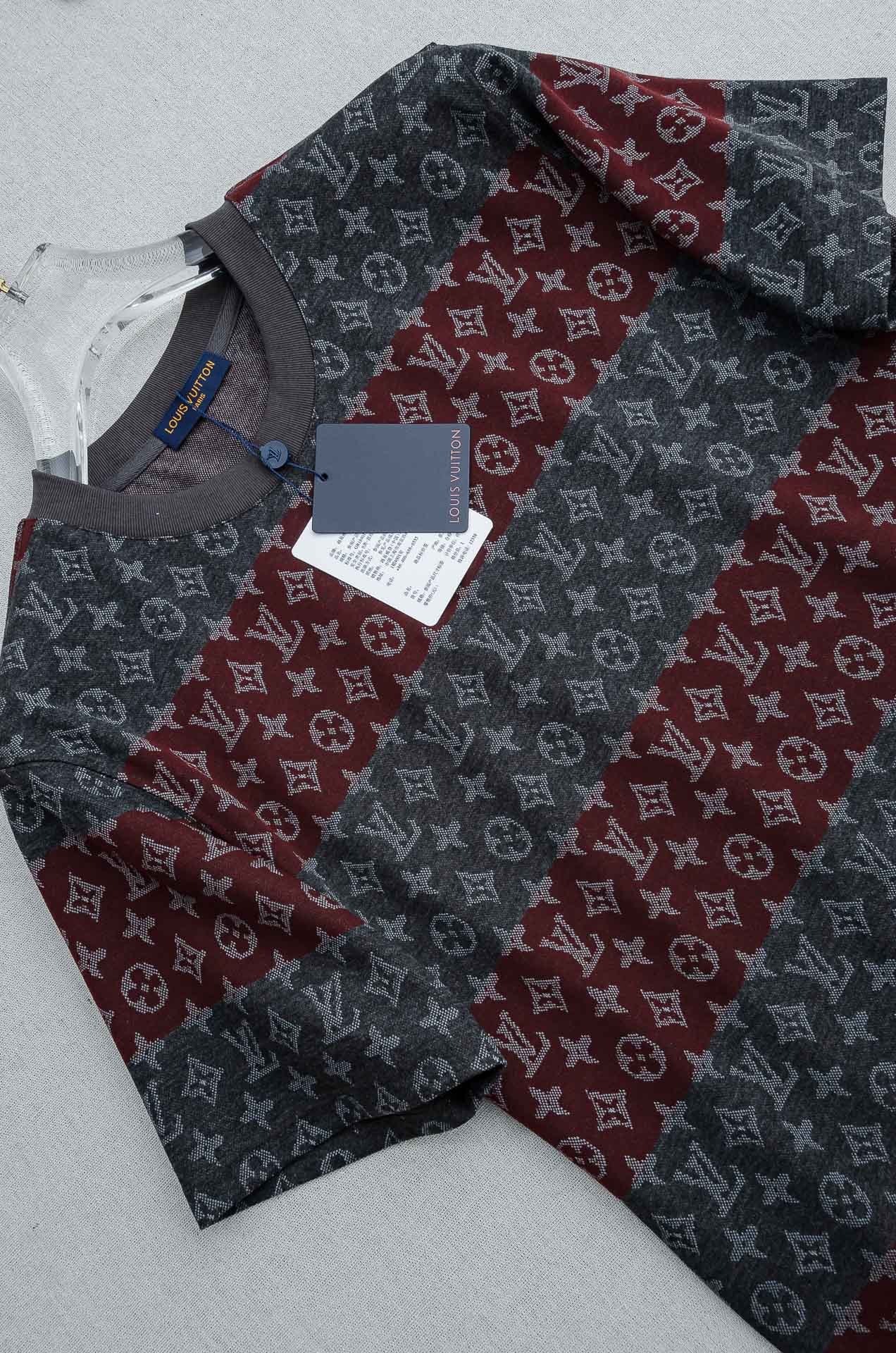 🌾 LOUIS VUITTON SS26 圆领短袖印花图案T恤 #本款短袖圆领衫以全幅 Monogram