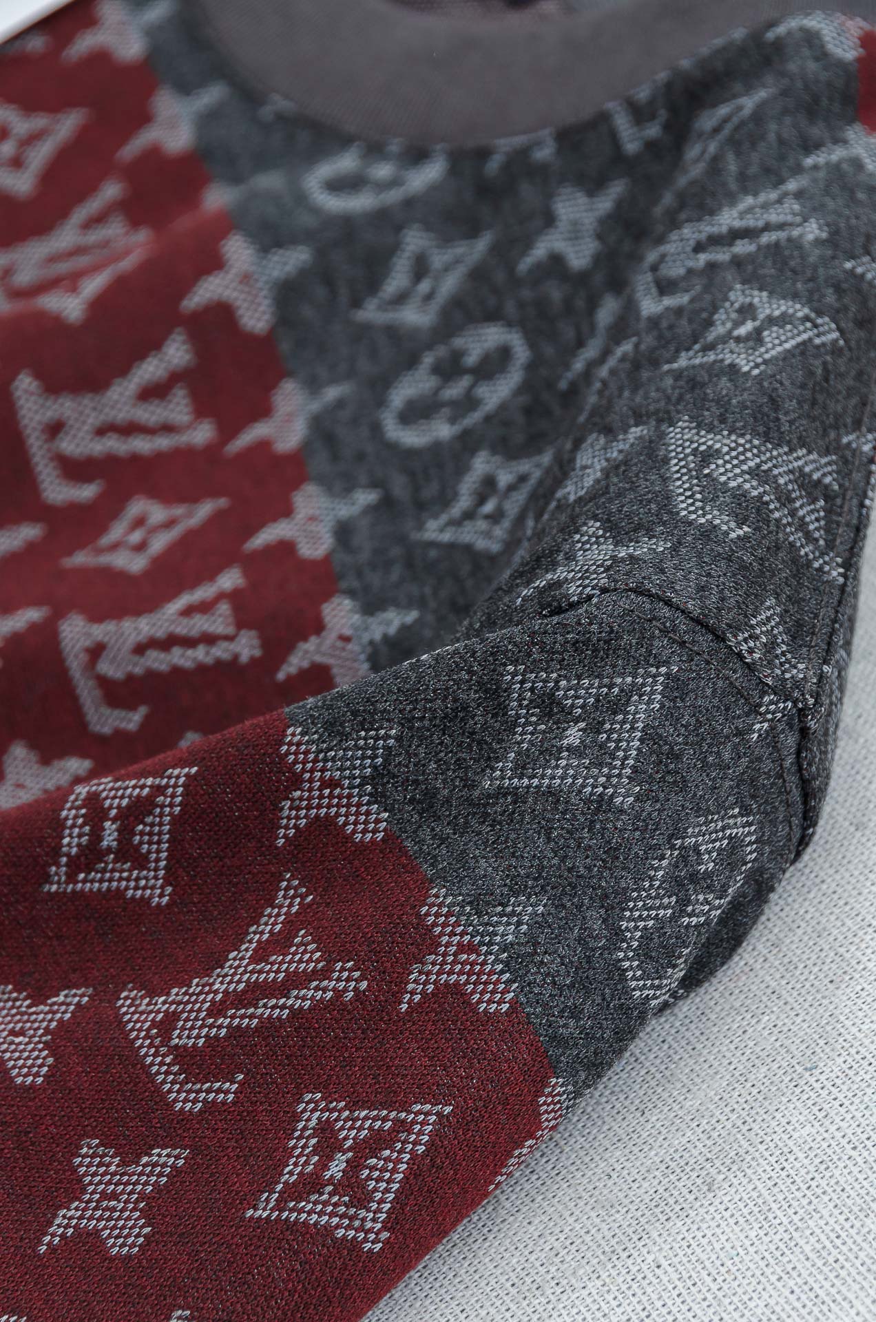 🌾 LOUIS VUITTON SS26 圆领短袖印花图案T恤 #本款短袖圆领衫以全幅 Monogram