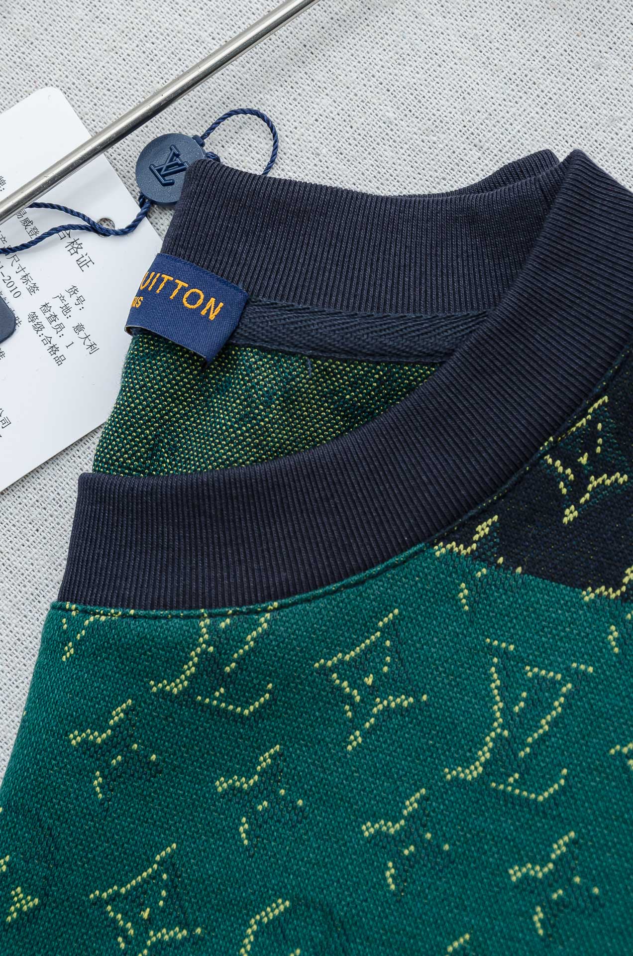 🌾 LOUIS VUITTON SS26 圆领短袖印花图案T恤 #本款短袖圆领衫以全幅 Monogram