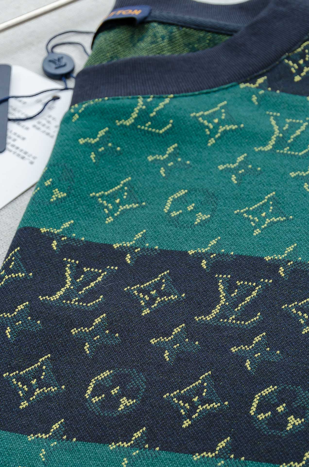 🌾 LOUIS VUITTON SS26 圆领短袖印花图案T恤 #本款短袖圆领衫以全幅 Monogram