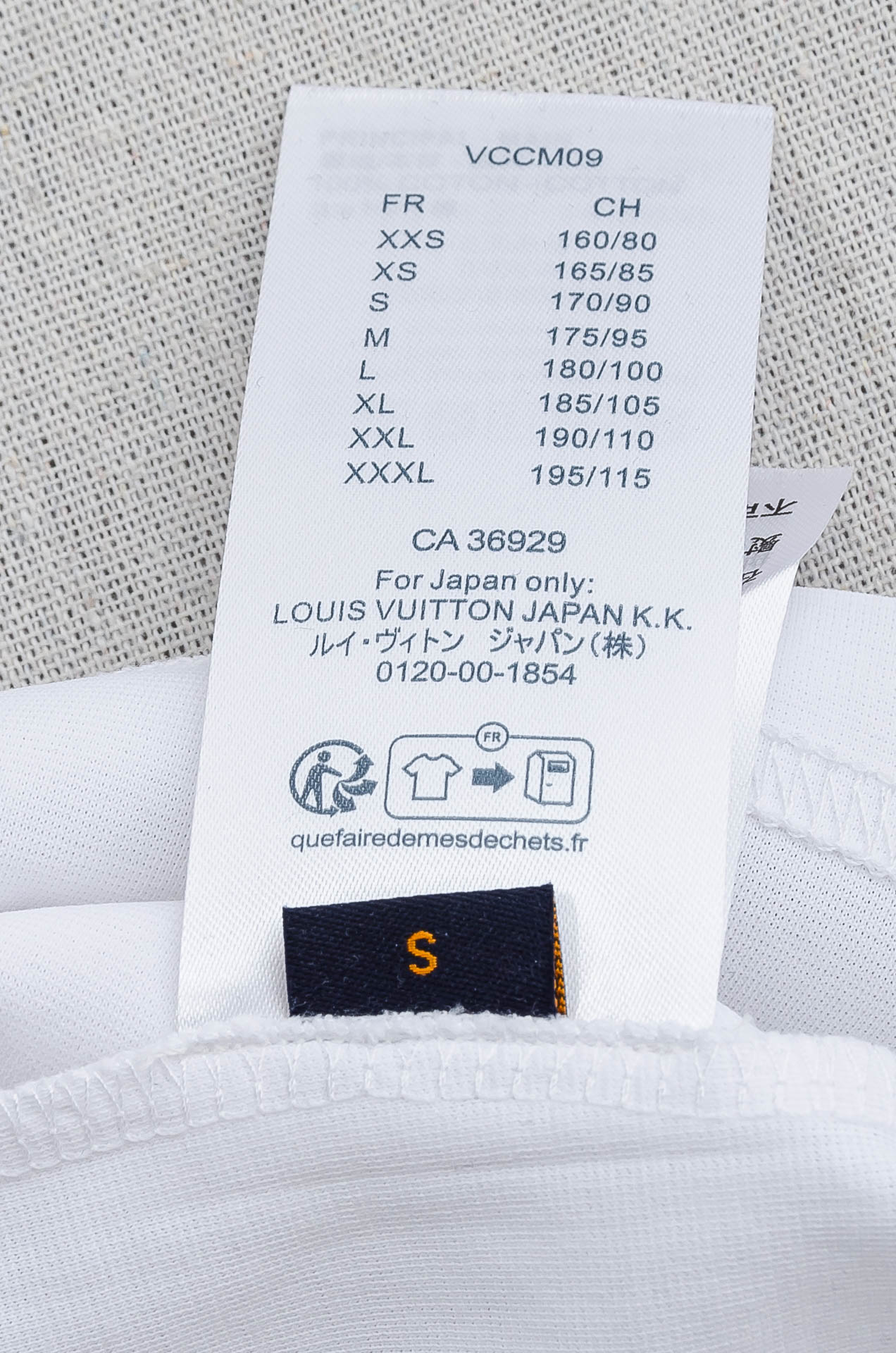 🌾 LV 2026ss春夏新品 ，男士休闲纯色圆领短袖T桖衫#面料属性皆为上乘，网眼结构细腻自然，经过水