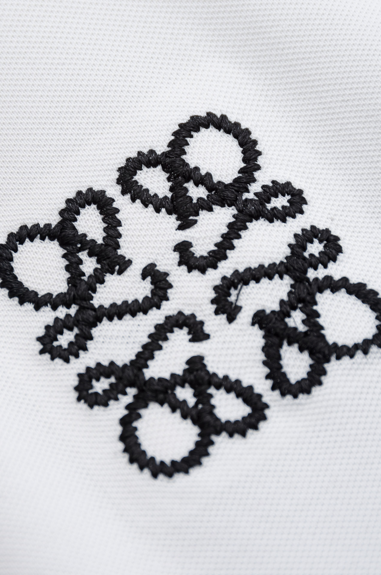 🌾 LOEWE罗意威 2026ss春夏新品 ，男士商务休闲纯色圆领短袖T桖衫#面料属性皆为上乘，网眼结构