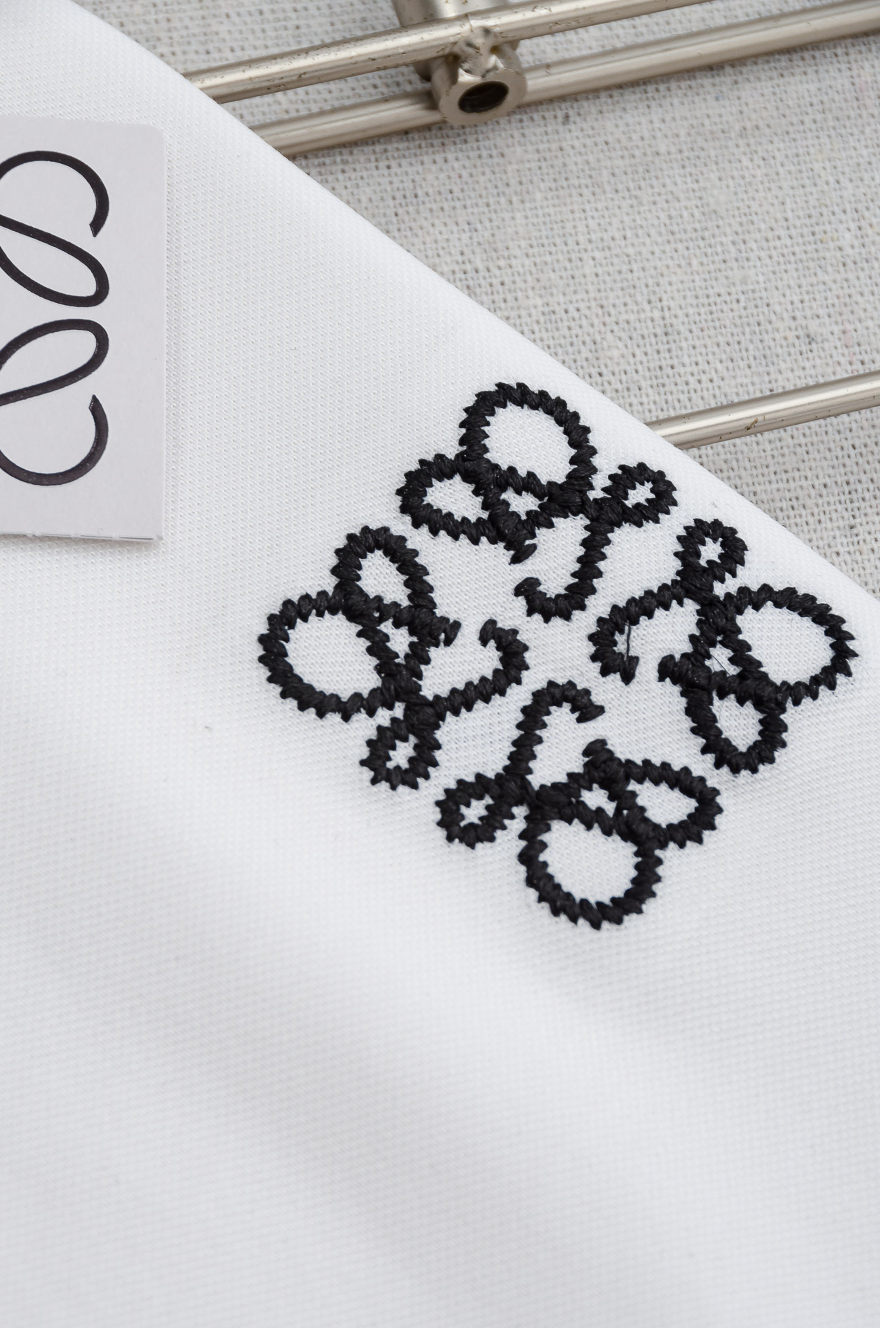 🌾 LOEWE罗意威 2026ss春夏新品 ，男士商务休闲纯色圆领短袖T桖衫#面料属性皆为上乘，网眼结构